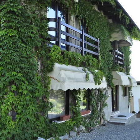 Premiata Osteria Dei Fiori Bed and Breakfast Cortiglione Exterior foto
